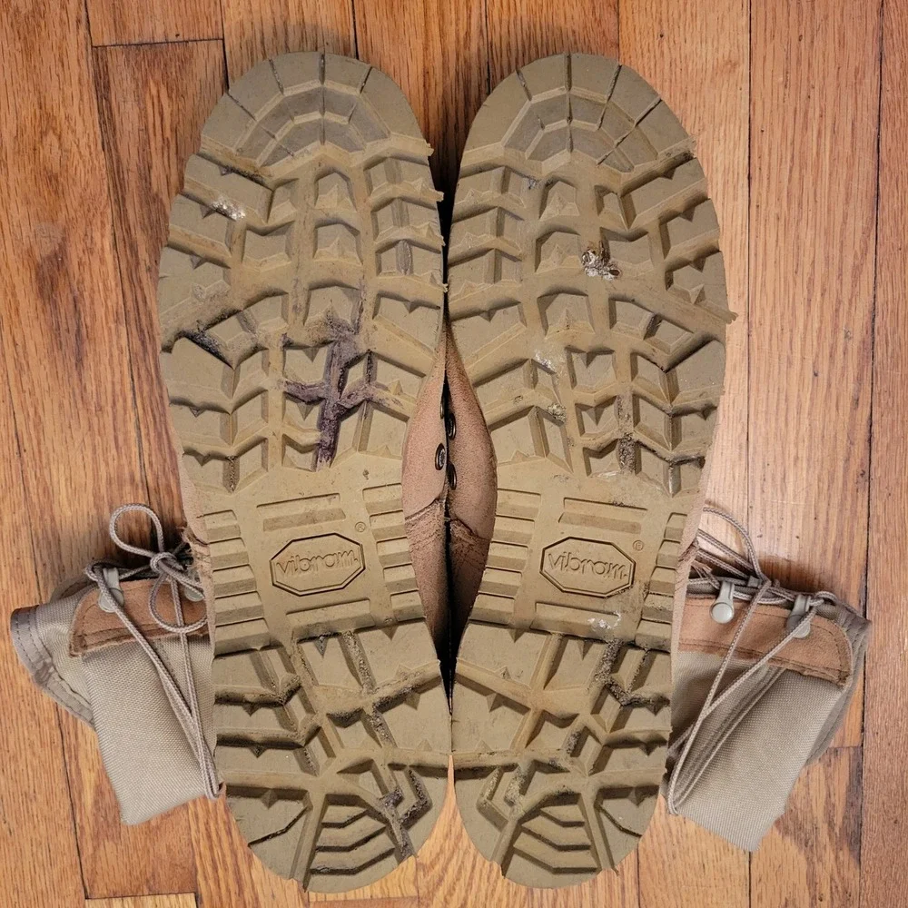 Military Desert Tan Combat Boots Vibram Soles Suede Combat Hot Weather 11.5R‎